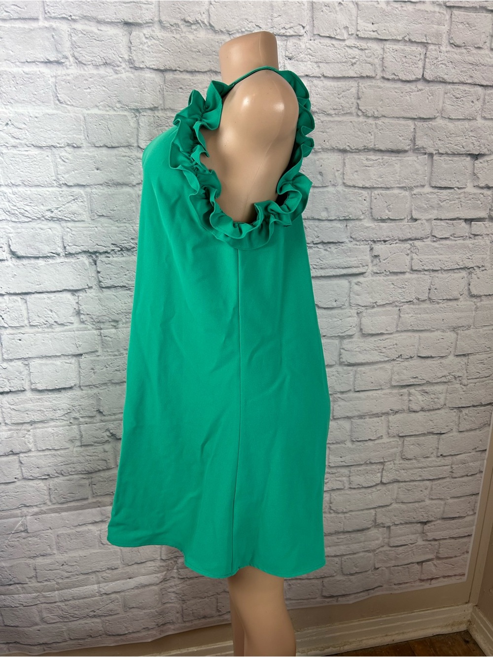 TCEC Green Ruffle Shoulder Shift Dress Size Large Keyhole Mini - Picture 3 of 7